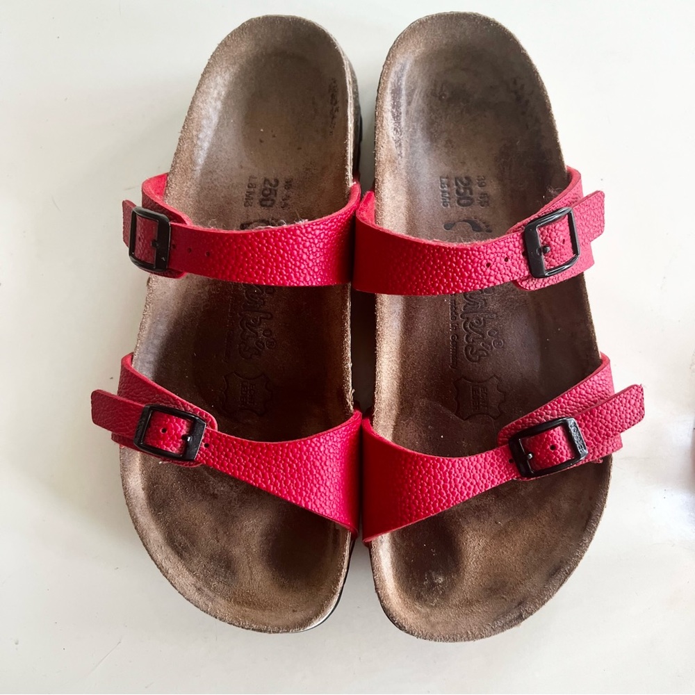 Birki’s by Birkenstock soft footbed cherry red sandals size 39